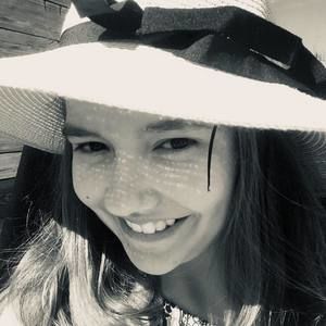 Meet your Posher, Fiona